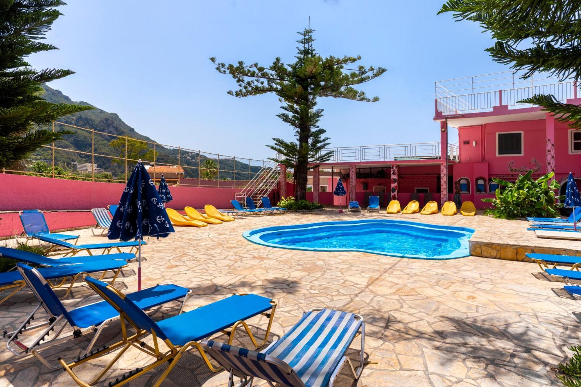 The Pink Palace Hostel Agios Gordios  Exterior foto